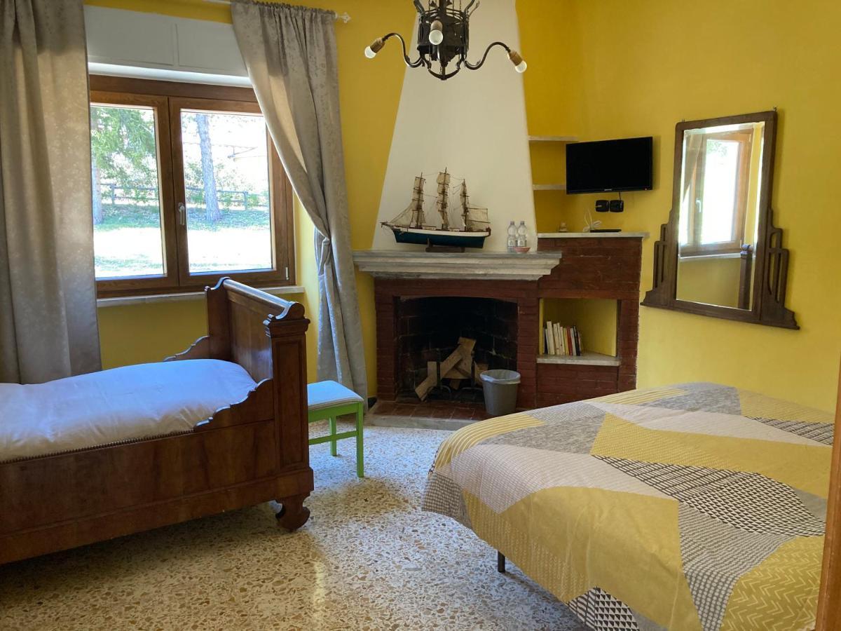 Bed and Breakfast Le Calecatine à Rocca di Botte Extérieur photo